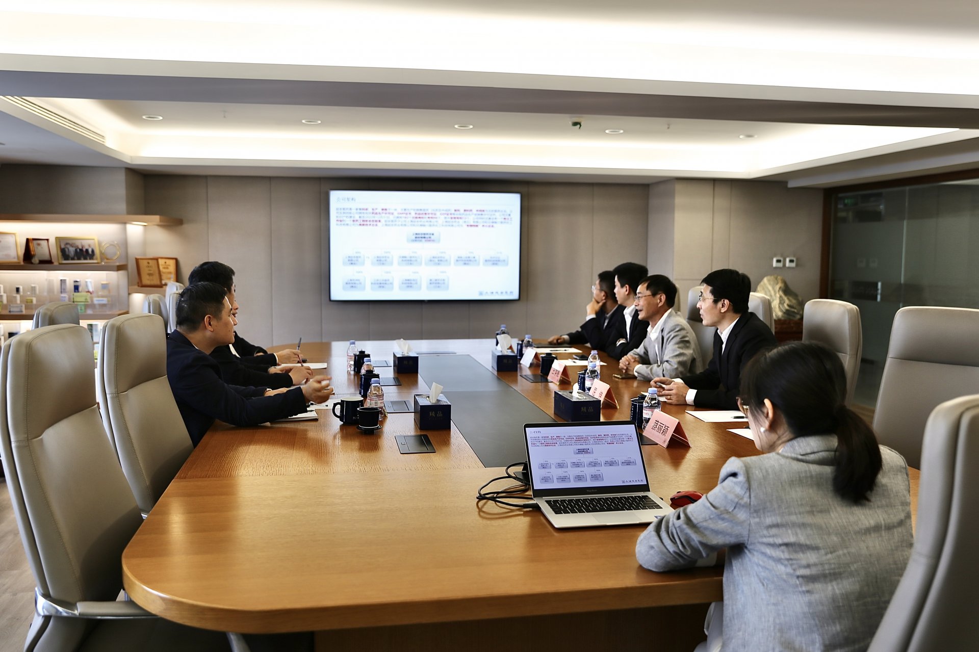 海南省儋州市政府领导亲临永利澳门手机